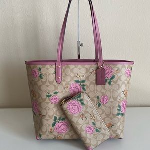 Coach purse and wallet set